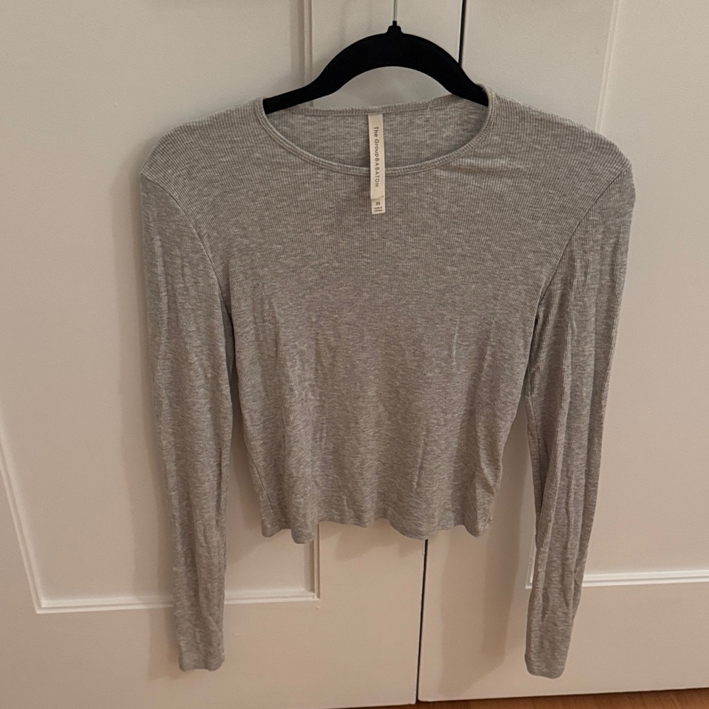Aritzia Babaton The Group Long Sleeve Crew